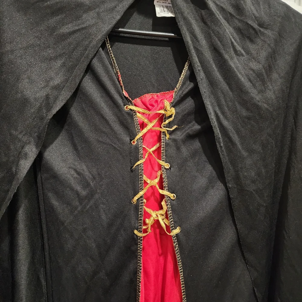 💕3/$15💕 Girls Vampire Costume